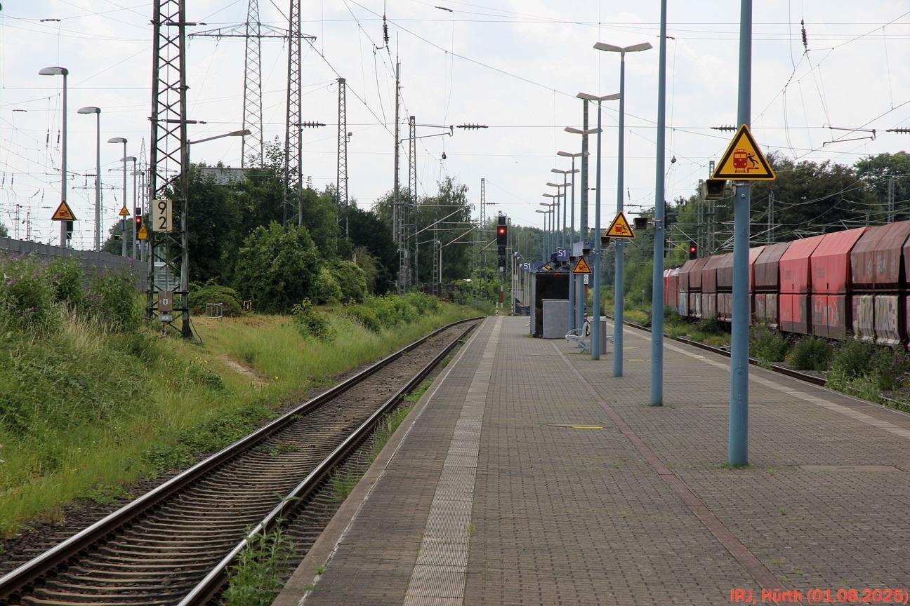 251