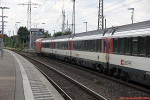 076