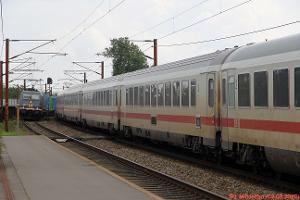 073