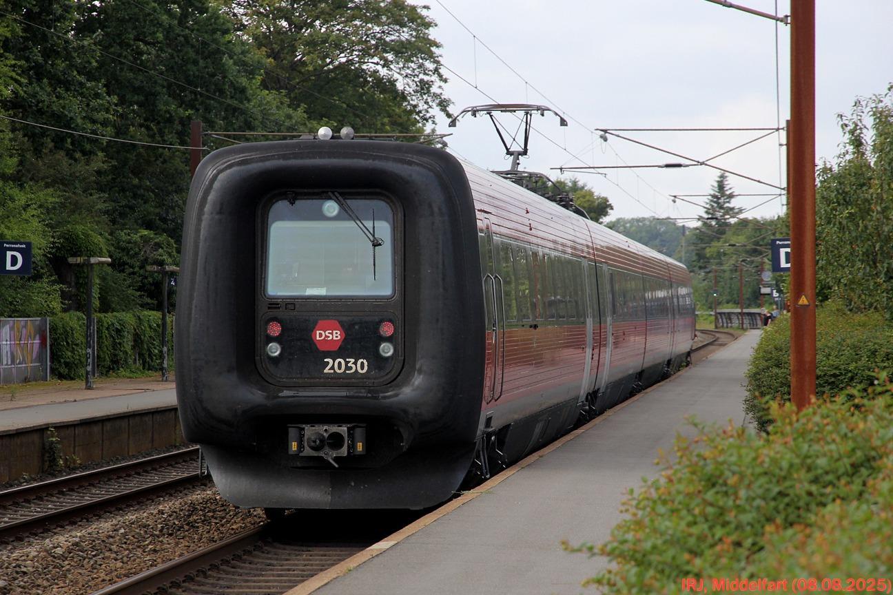 047