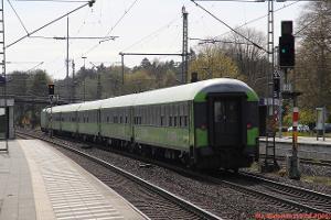 251